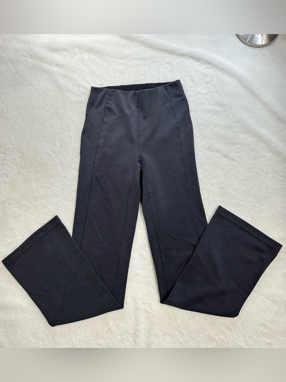 Lululemon Ribbed Softstreme Flared Pants Black Size 4 Excellent Condition